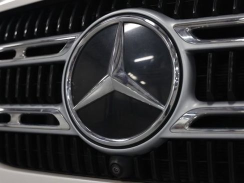 Used 2024 Mercedes-Benz GLE 350 4MATIC image 4