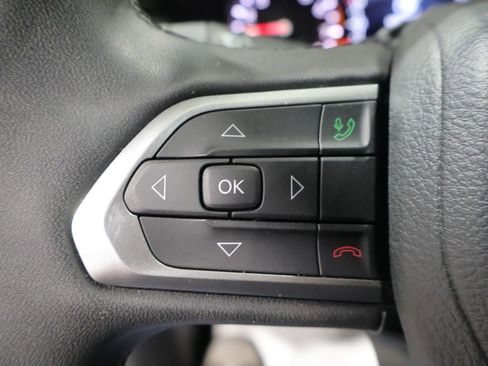 Used 2023 Jeep Compass Latitude AWD/4WD image 33