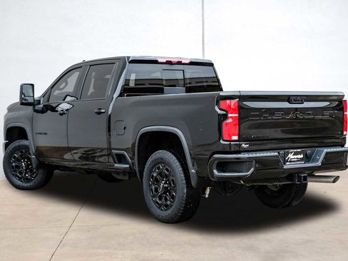 Used 2024 Chevrolet Silverado 2500 LTZ w/ LTZ Plus Package AWD/4WD image 15