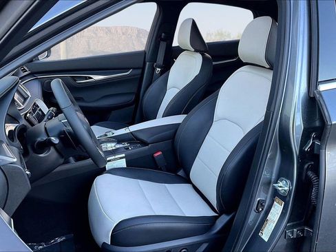 Used 2025 INFINITI QX55 Luxe w/ Cargo Package image 25