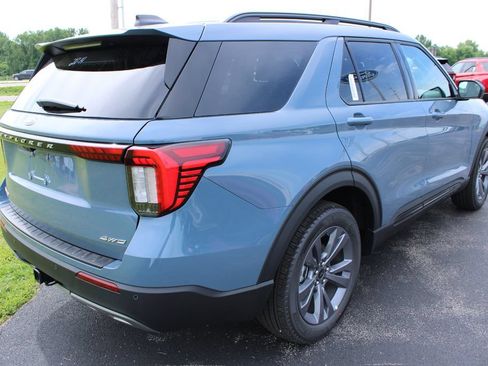 New 2026 Ford Explorer Active w/ Active Comfort Package AWD/4WD image 15