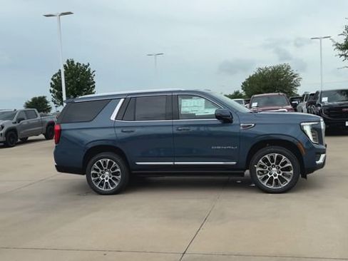 New 2026 GMC Yukon Denali w/ Denali Reserve Package RWD image 2