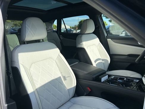 New 2026 Volkswagen Atlas Cross Sport SEL Premium R-Line image 47