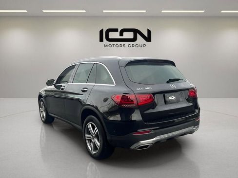 Used 2022 Mercedes-Benz GLC 300 4MATIC image 3