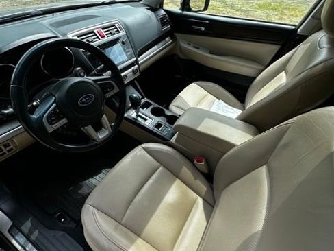 Used 2017 Subaru Outback 3.6R Limited AWD/4WD image 14