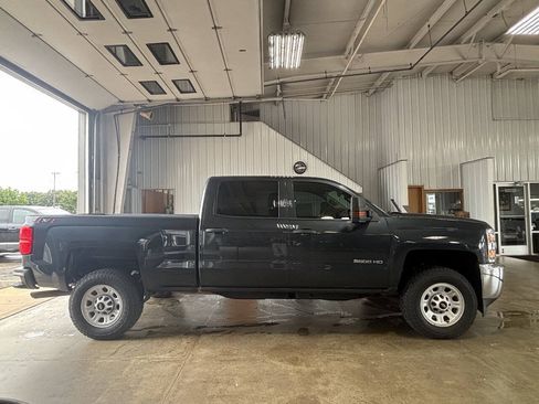 Used 2019 Chevrolet Silverado 3500 W/T w/ WT Fleet Convenience Package AWD/4WD image 2