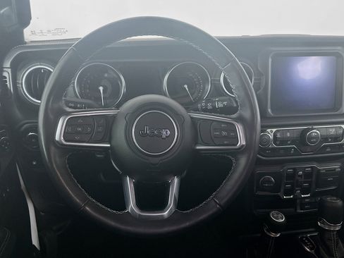 Used 2023 Jeep Wrangler Sahara w/ Cold Weather Group image 17