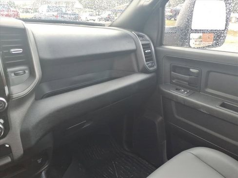 New 2026 RAM 2500 Tradesman w/ Chrome Appearance Group image 15