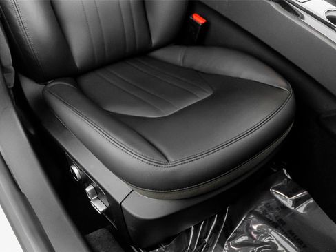 Used 2023 Maserati Ghibli Modena RWD image 35