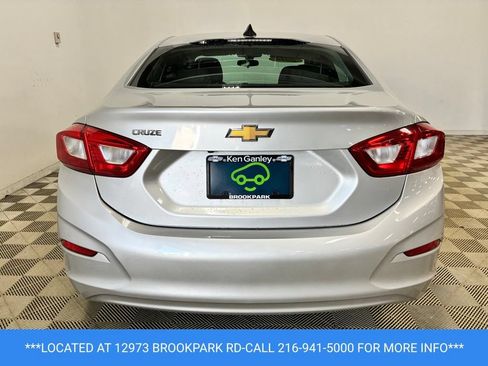 Used 2016 Chevrolet Cruze LS FWD image 4