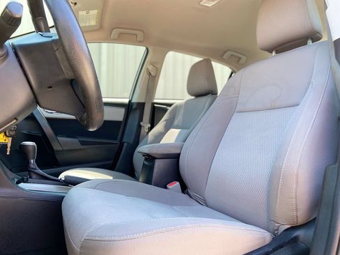 Used 2014 Toyota Corolla LE FWD image 15