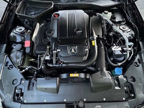 Used 2014 Mercedes-Benz SLK 250 image 11