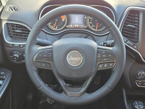 Used 2019 Jeep Cherokee Trailhawk image 14