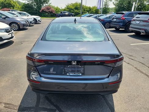 Used 2025 Honda Accord LX image 5