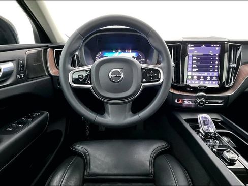 Certified 2023 Volvo XC60 T8 Ultimate w/ Climate Package AWD/4WD image 6