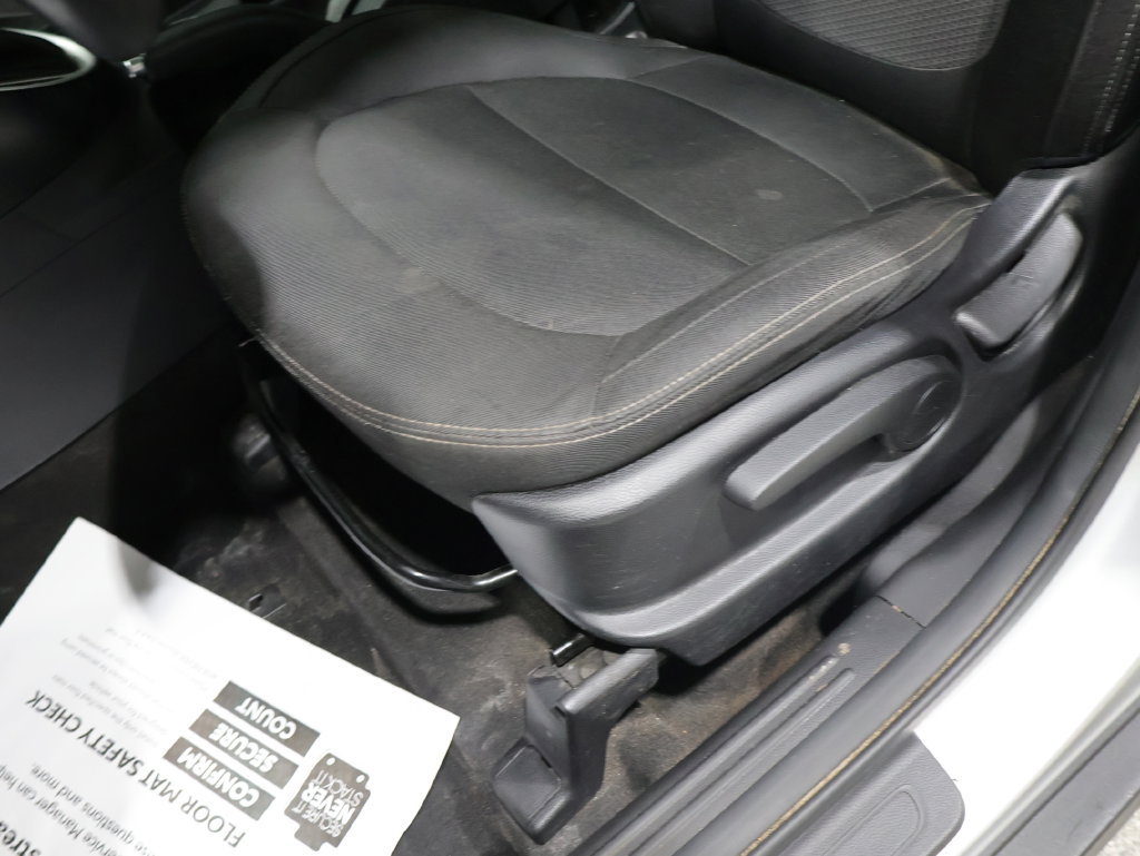 Used 2018 Kia Soul + FWD image 21