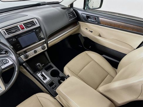 Used 2017 Subaru Outback 2.5i Limited image 28