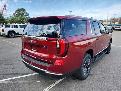 New 2026 GMC Yukon XL Elevation image 3