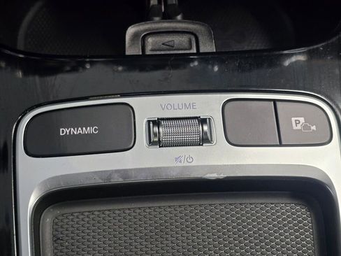 Used 2025 Mercedes-Benz GLA 250 4MATIC image 43