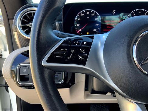 Used 2025 Mercedes-Benz CLA 250 image 23