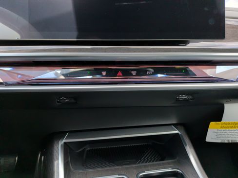 New 2026 BMW 760i xDrive w/ Executive Package AWD/4WD image 18