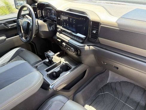 Used 2023 Chevrolet Silverado 1500 ZR2 w/ Technology Package AWD/4WD image 27