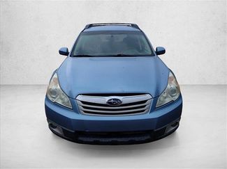 Used 2011 Subaru Outback 2.5i Premium w/ All-Weather Pkg AWD/4WD video 4