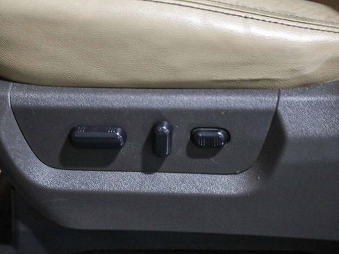 Used 2016 Ford F350 Lariat w/ Lariat Interior Package image 19