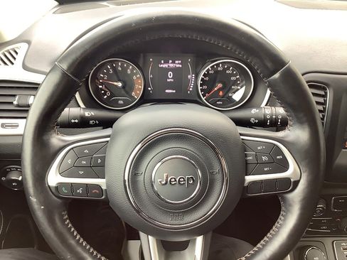 Certified 2019 Jeep Compass Latitude w/ Cold Weather Group AWD/4WD image 13