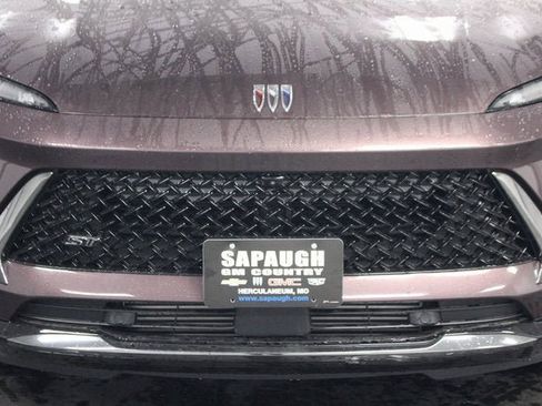 New 2025 Buick Envision Sport Touring image 9