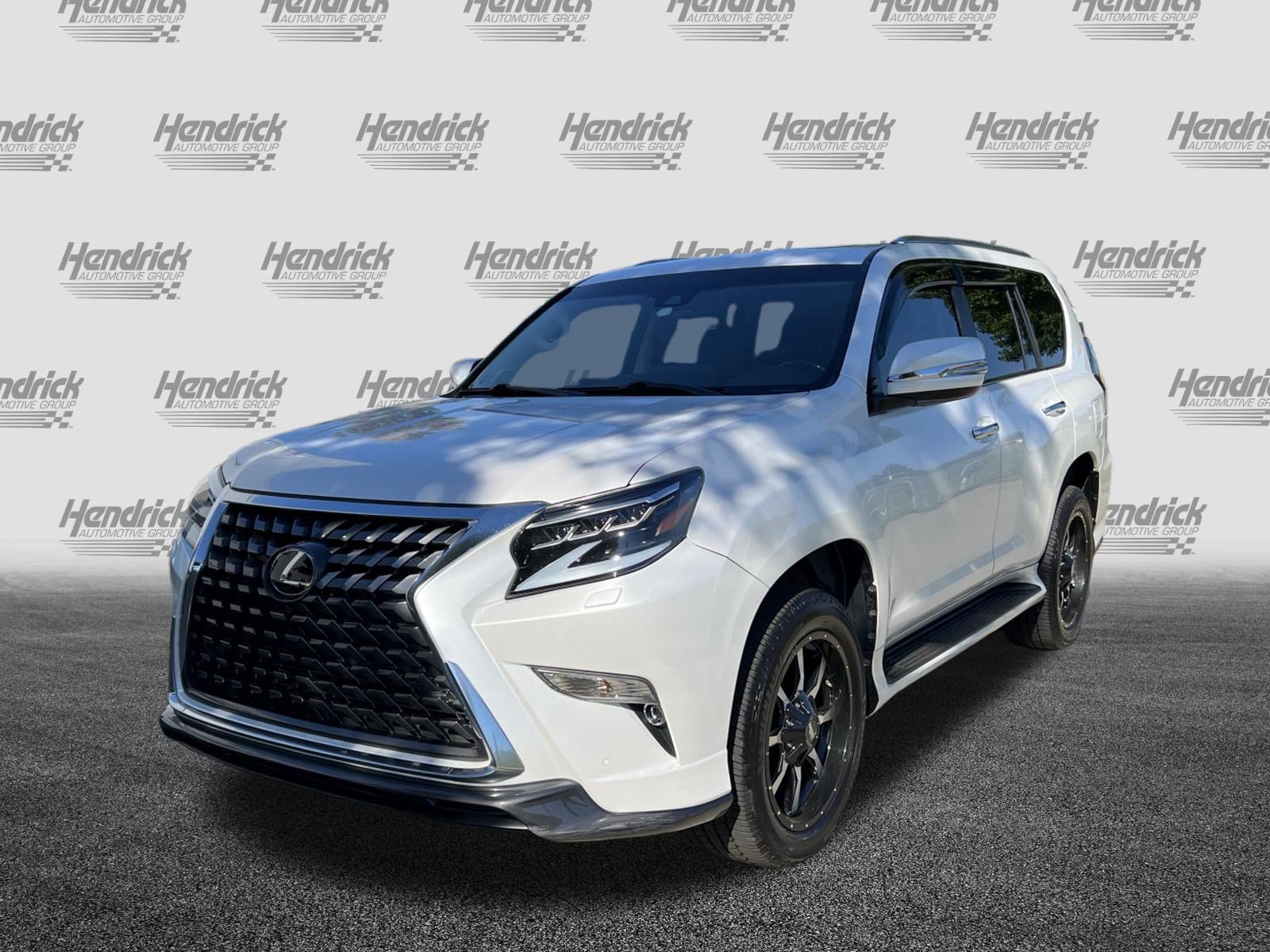 Used 2023 Lexus GX 460 Luxury w/ Sport Design Package AWD/4WD image 5