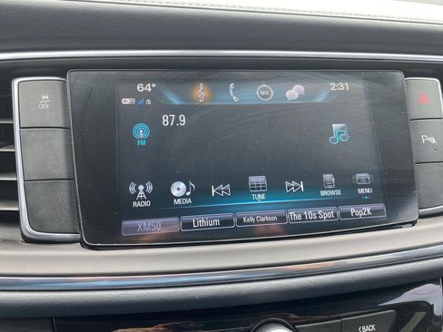 Used 2019 Buick Enclave Essence w/ LPO, Sport Appearance Package FWD image 12