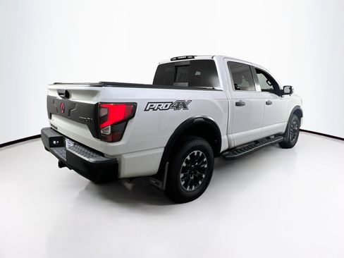 Used 2021 Nissan Titan PRO-4X w/ Pro-4x Convenience Package image 5