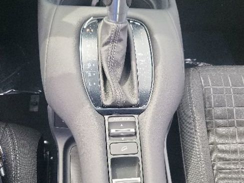 New 2026 Honda HR-V LX image 17