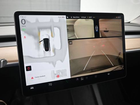 Used 2023 Tesla Model Y Long Range AWD/4WD image 12