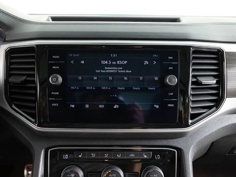 Used 2019 Volkswagen Atlas SEL R-Line AWD/4WD image 43
