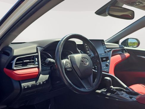 Used 2021 Toyota Camry XSE FWD image 4