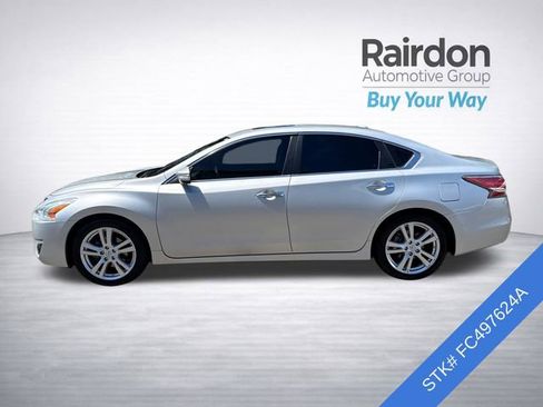 Used 2015 Nissan Altima 3.5 SL FWD image 4