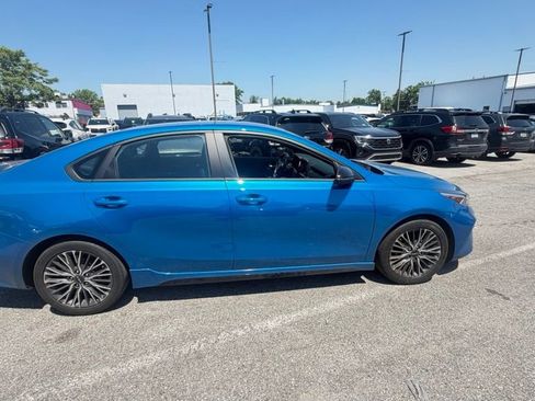 Used 2023 Kia Forte GT-Line FWD image 4