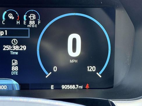 Used 2022 Ford F150 Platinum w/ Equipment Group 701A High image 11