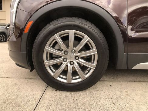 Used 2020 Cadillac XT4 Premium Luxury image 18