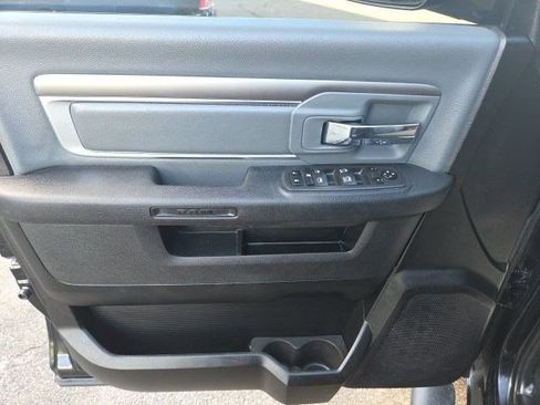 Used 2022 RAM 1500 Classic SLT w/ Electronics Group AWD/4WD image 11