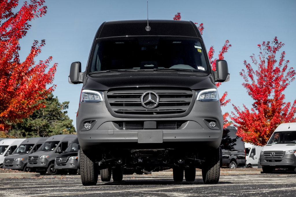 New 2027 Mercedes-Benz Sprinter 3500 image 3
