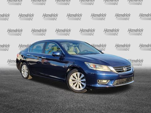 Used 2015 Honda Accord EX image 2