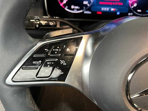 Certified 2026 Mercedes-Benz GLC 300 4MATIC image 27