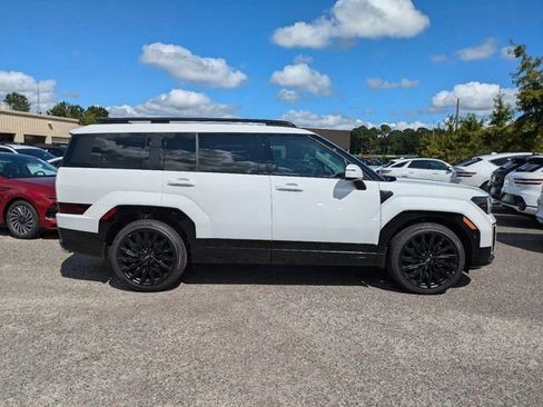 Used 2025 Hyundai Santa Fe Calligraphy FWD image 3