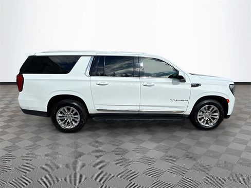 Used 2021 GMC Yukon XL SLT image 9