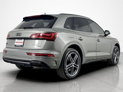 Used 2023 Audi Q5 e Premium Plus w/ Premium Plus Package image 5