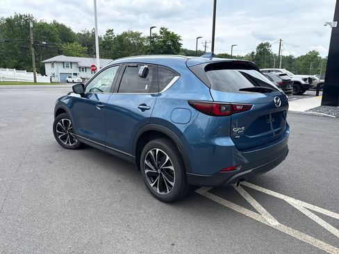 Used 2023 MAZDA CX-5 AWD 2.5 S w/ Premium Plus Pkg image 3