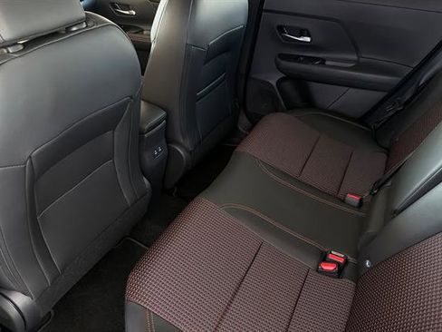New 2026 Nissan Kicks SR FWD image 13